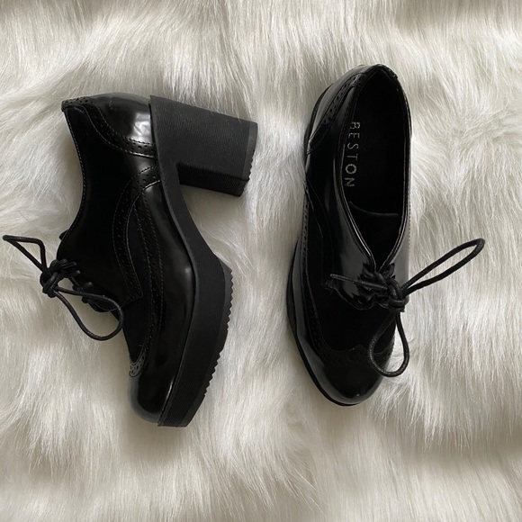 BEST ON CUNKY 90S GOTHIC PLATFORM HEALS - Picture 3 of 5